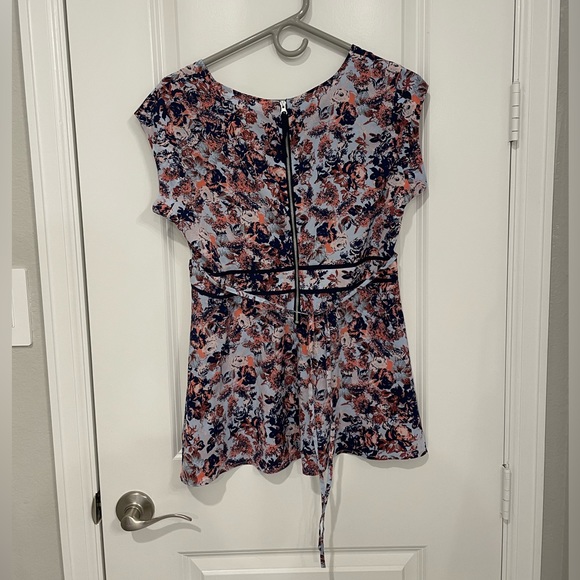 Motherhood Maternity Babydoll Top size Small - Picture 2 of 2